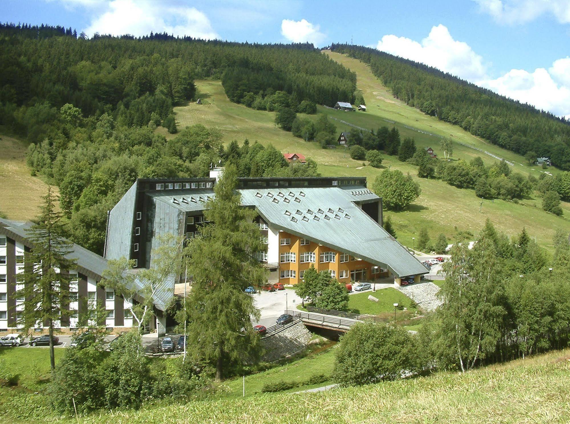 Hotel Fit Fun Harrachov Exterior foto